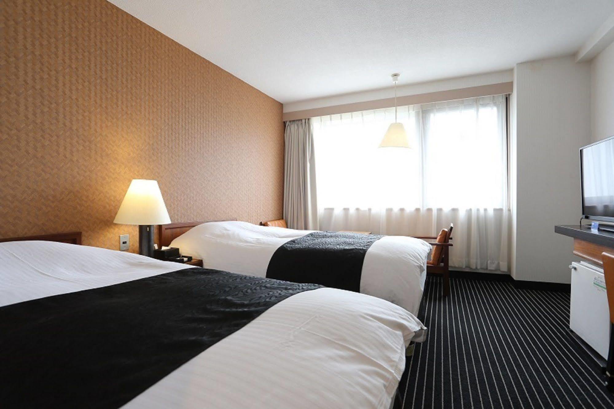 Apa Hotel Okayama Ekimae Exterior foto